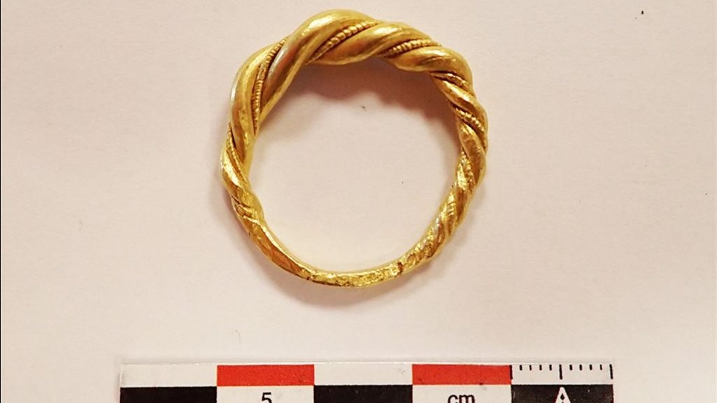 الخاتم الأثري