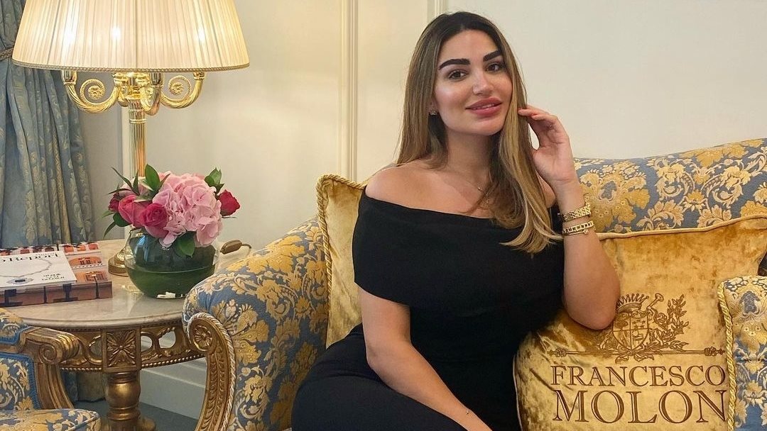 سارة نخلة
