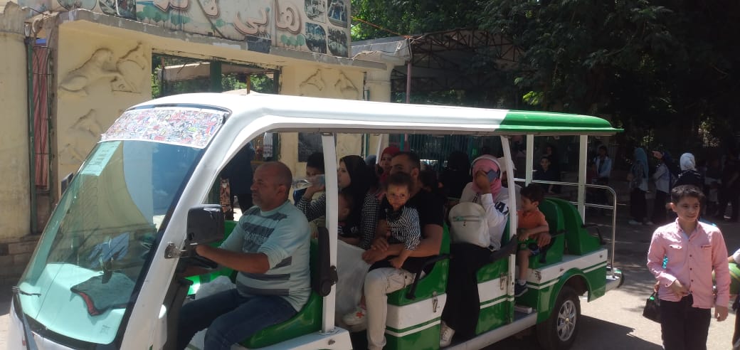 حديقة الحيوان 