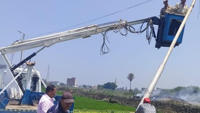 صيانة اعمدة الإنارة
