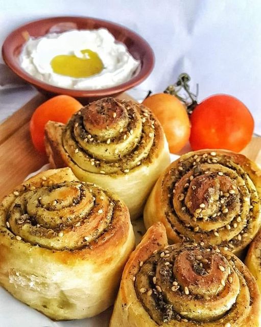 طريقة عمل سينابـــــون بالجبـــــن والزعتـــــــــــر