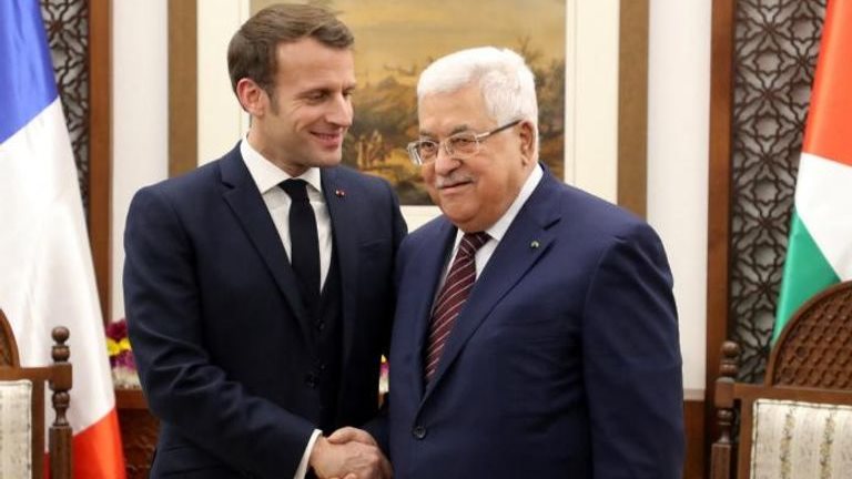  ابو مازن وماكرون
