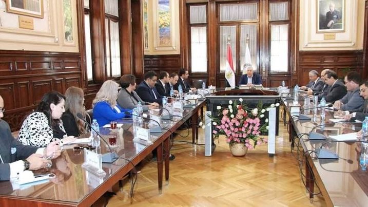  وزير الزراعة يستقبل وفد لجنة المناخ بتنسيقية شباب الأحزاب  