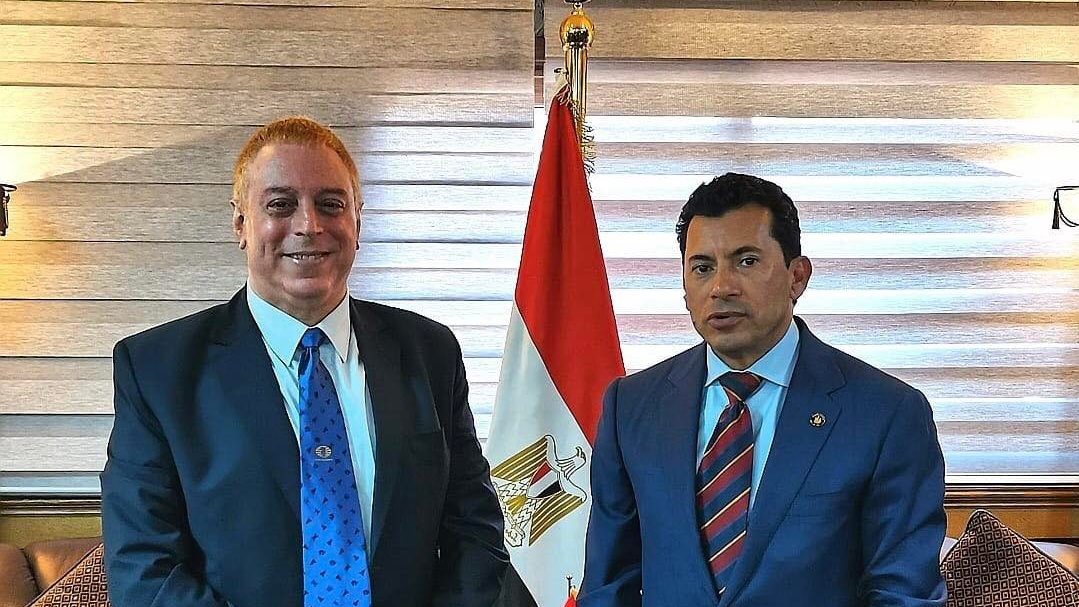  الدكتور هشام الجندي