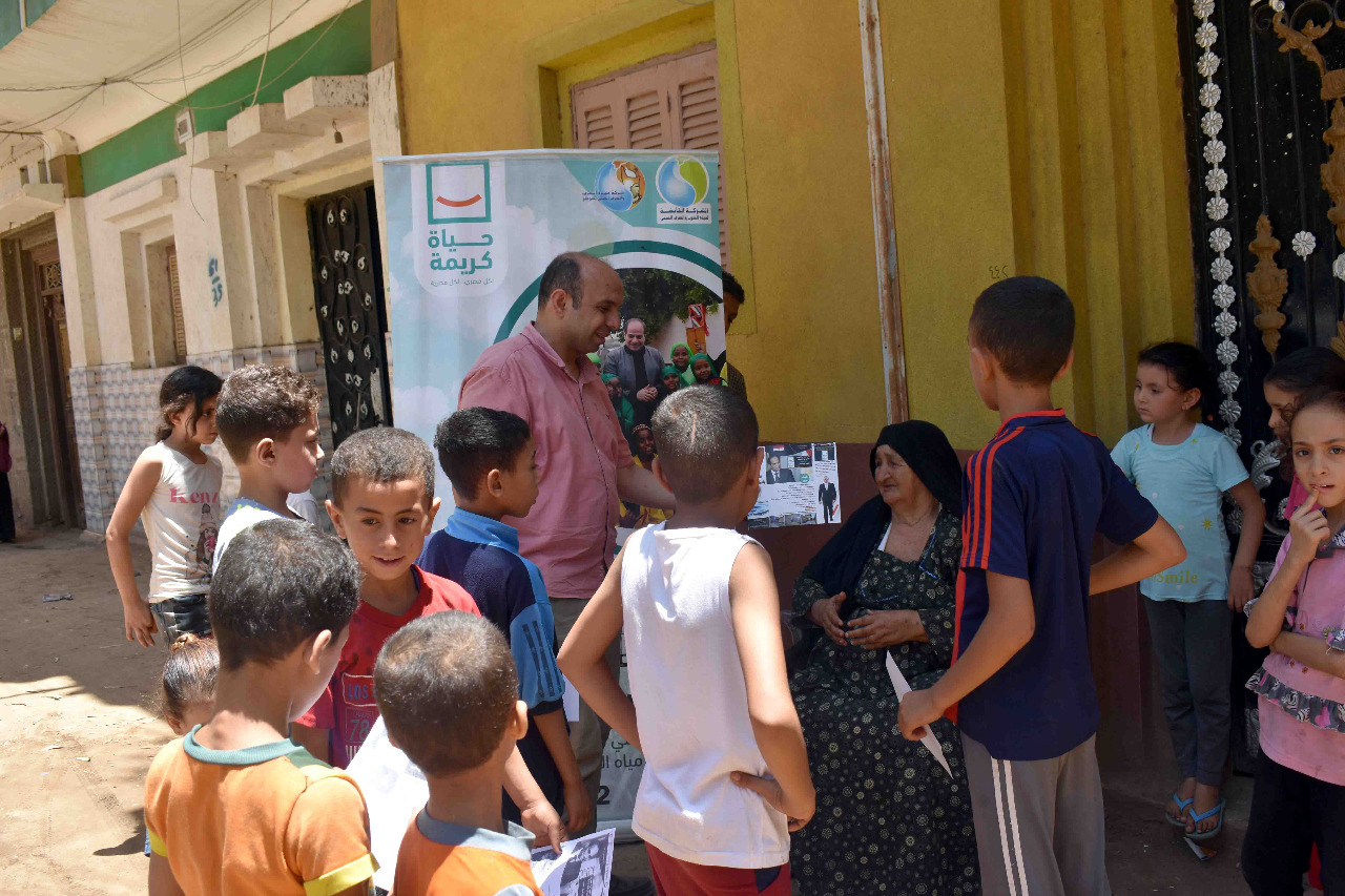 مياه سوهاج تطرق الأبواب بقرى حياة كريمة
