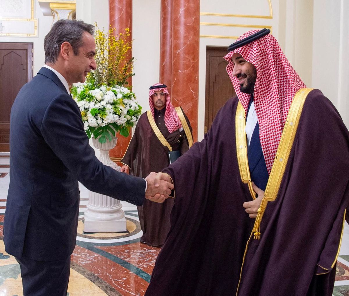 ولي العهد السعودي ورئيس الوزراء اليوناني