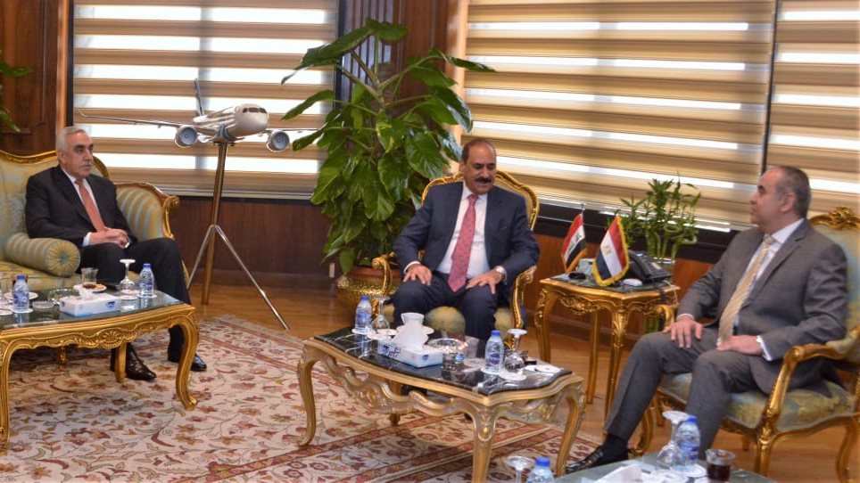 وزير الطيران يلتقي وزير النقل العراقي