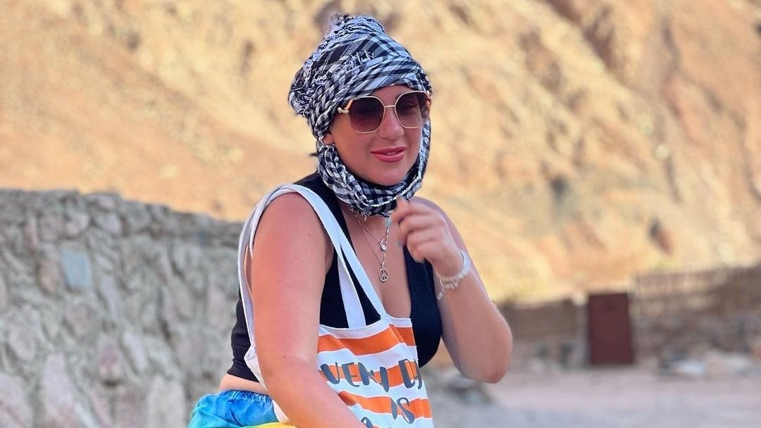 اسما شريف منير