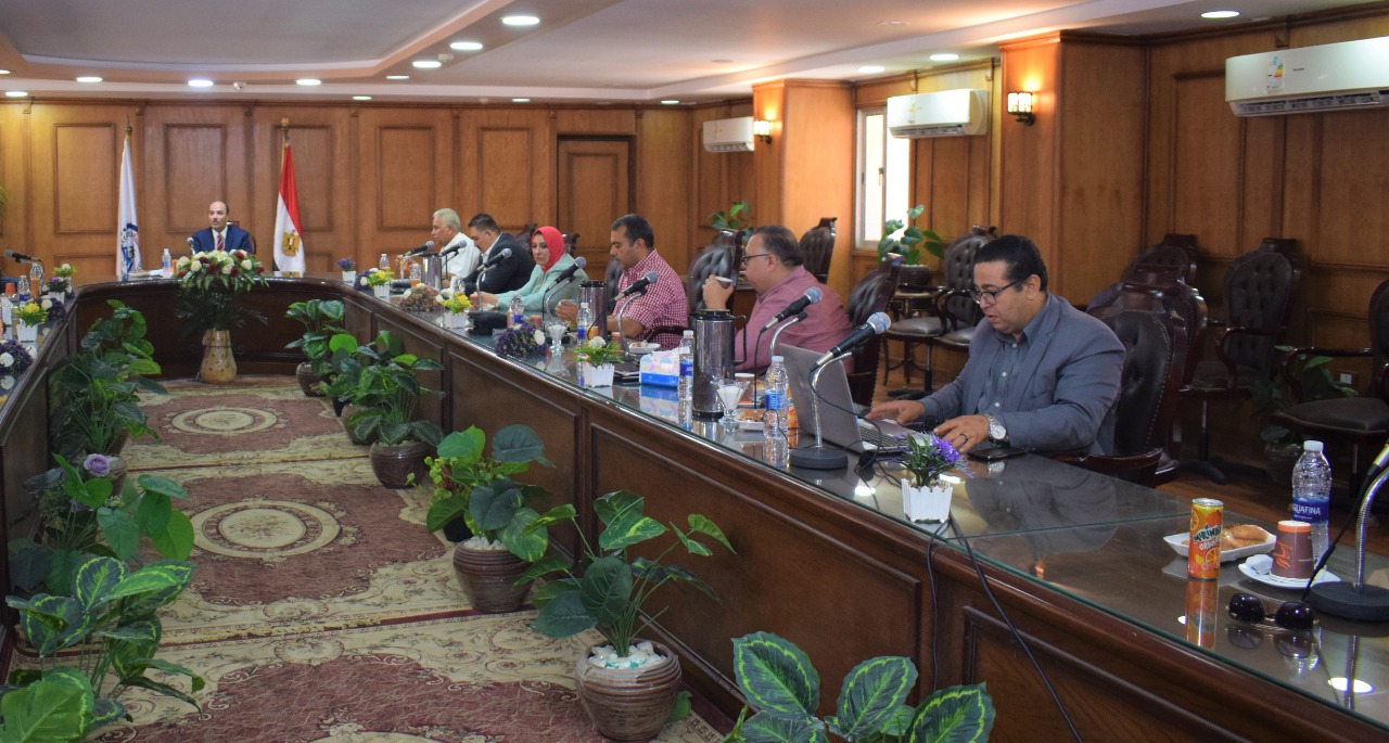 اجتماع مجلس جامعة العريش  اجتماع مجلس جامعة العريش