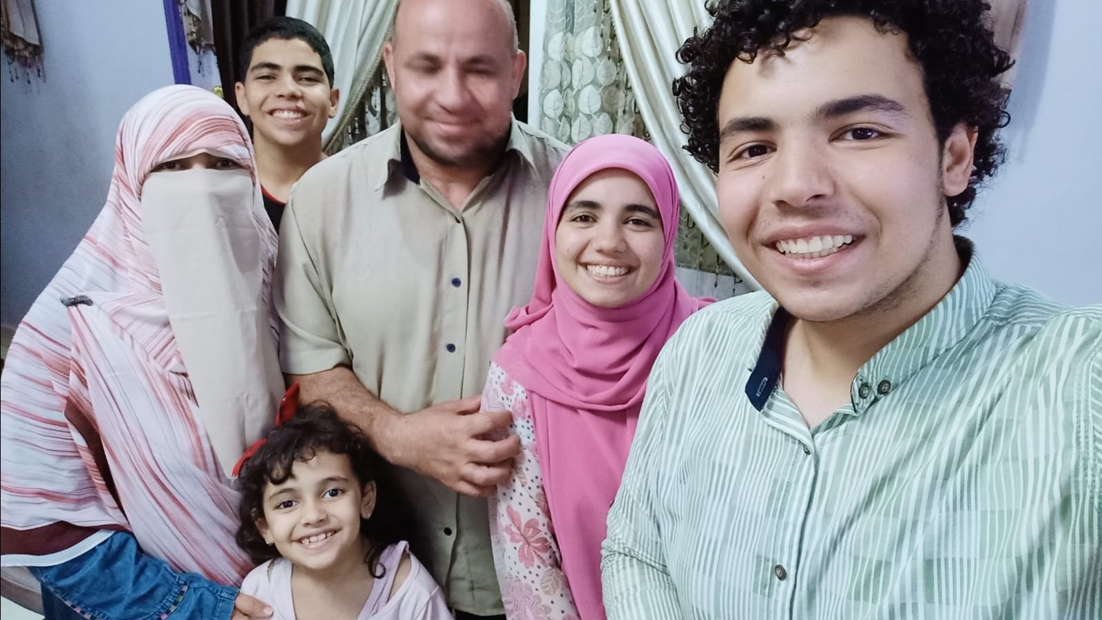 الطالبة الأولي بالثانوية الأزهرية