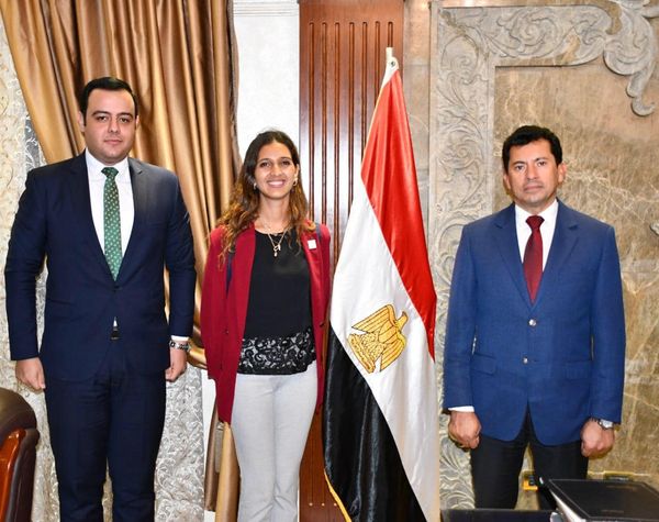 وزير الشباب يلتقي المبعوث الرسمي للشباب للقمة المناخ