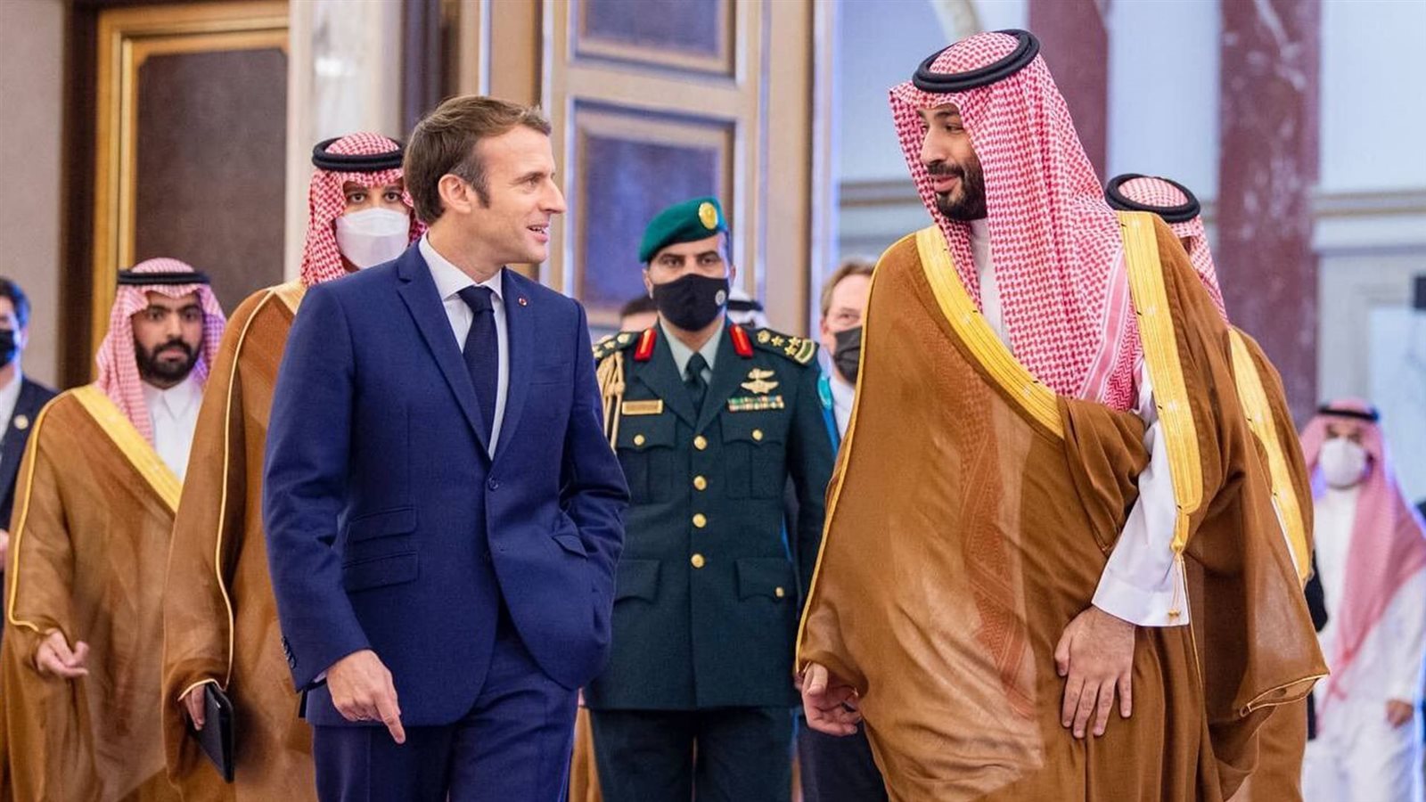 محمد بن سلمان وإيمانويل ماكرون