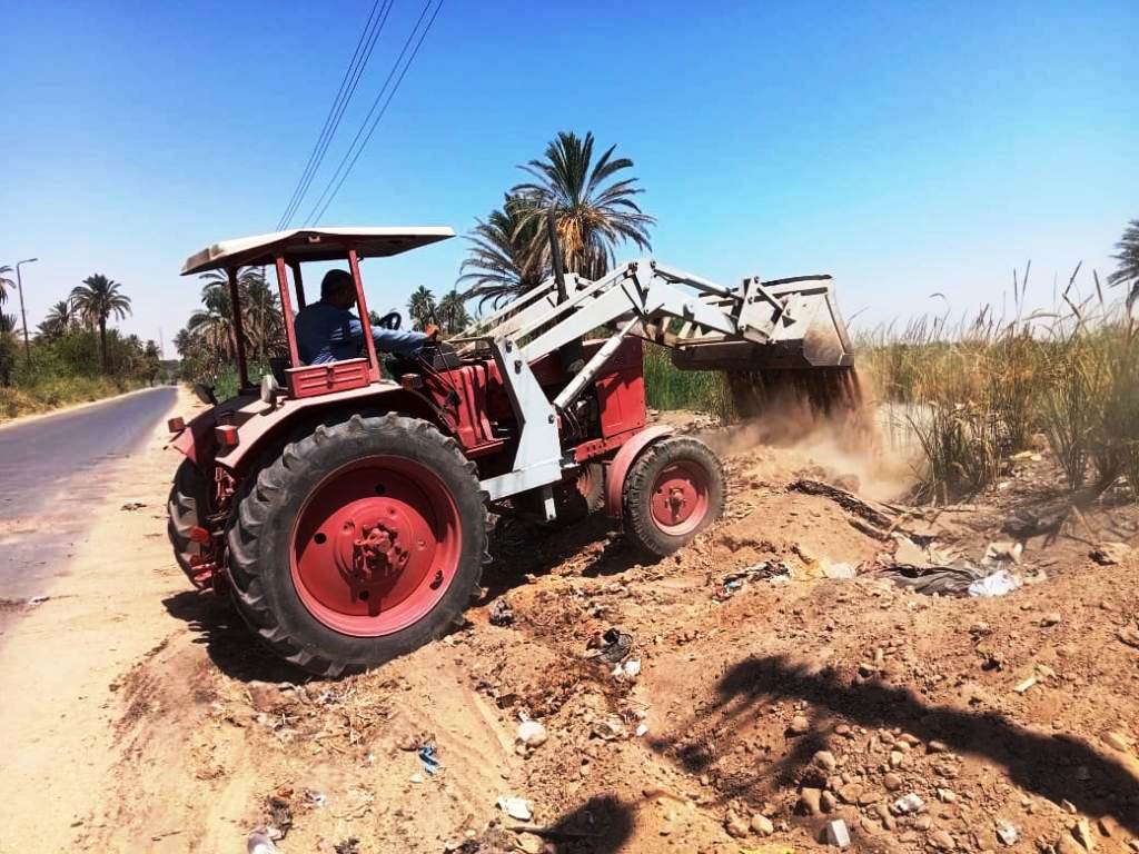 جهود وأنشطة المحليات بأسوان