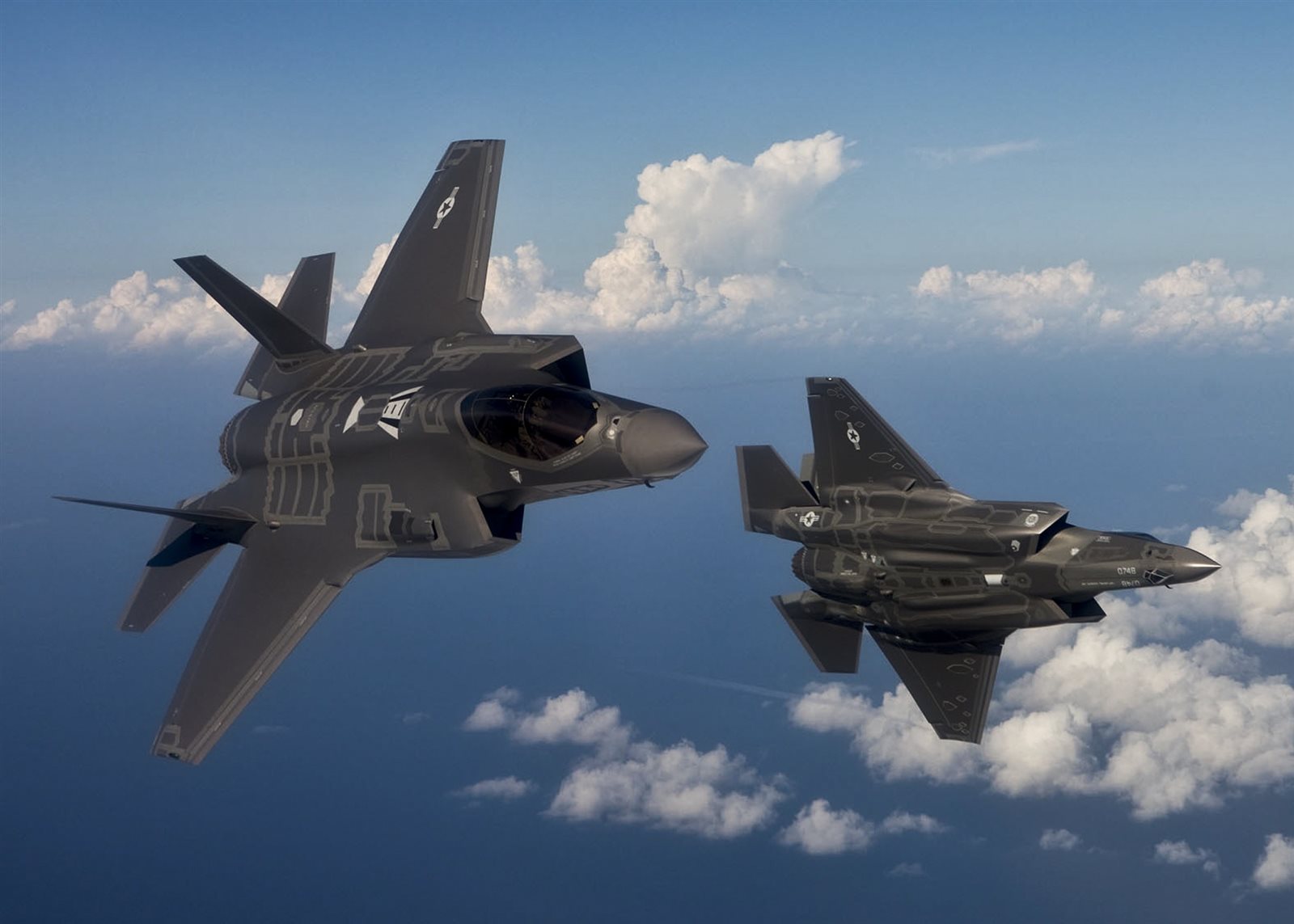 أمريكا توقف عمليات تسليم مقاتلات "F-35"