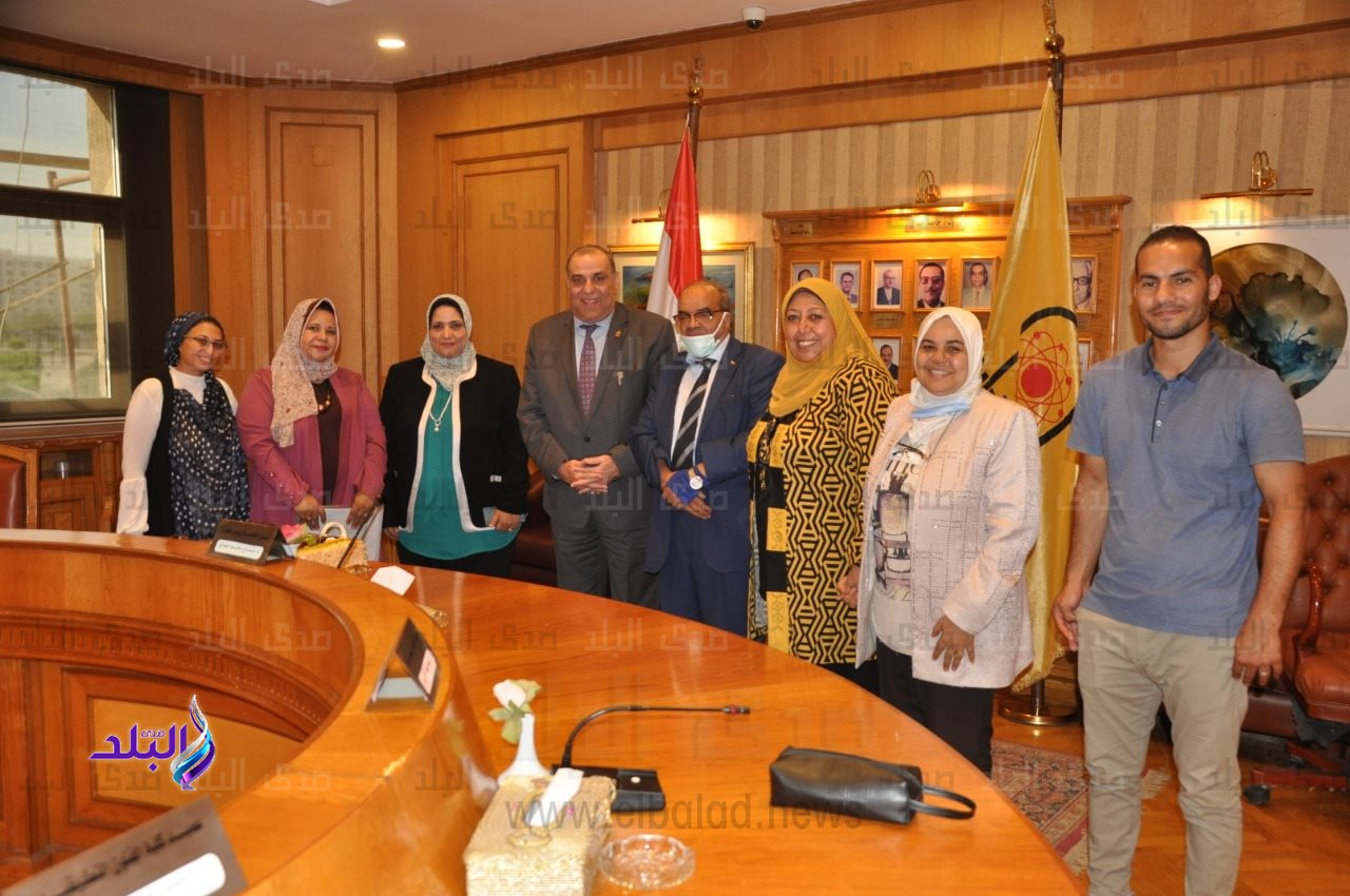 تمريض حلوان تحتفي بالدكتور ممدوح مهدي