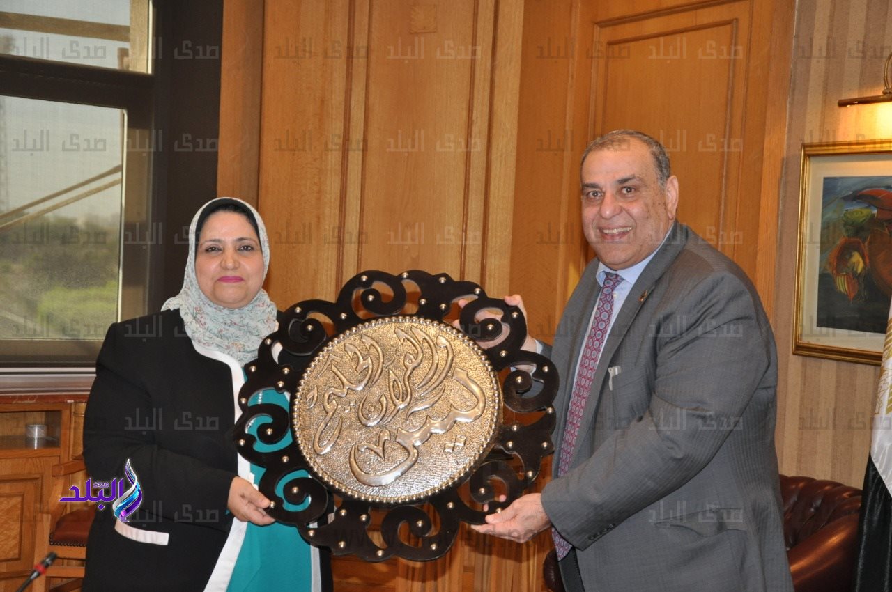 تمريض حلوان تحتفي بالدكتور ممدوح مهدي