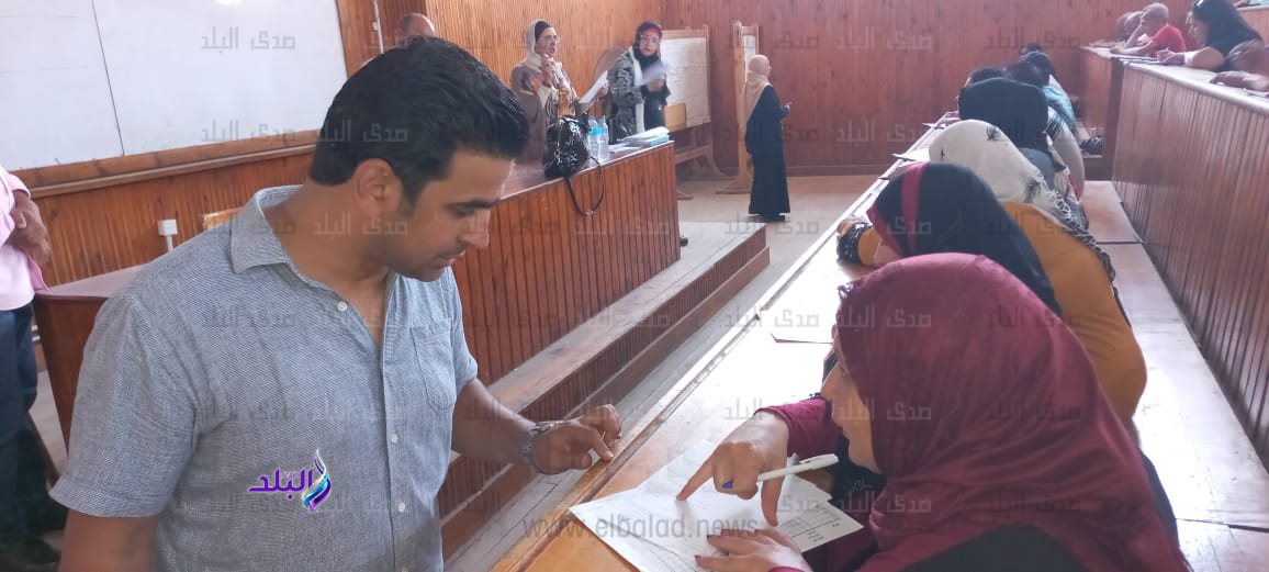 الامتحانات الفورية لمحو الأمية بتربية عين شمس