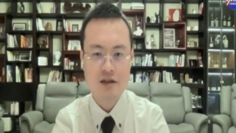 نادر رونج إعلامي صيني