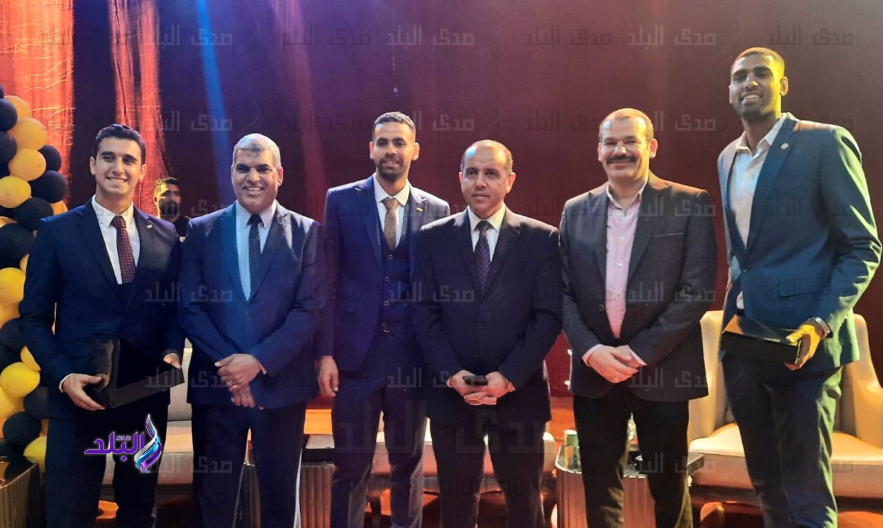 حفلاً لتخريج طلاب جامعة حلوان 