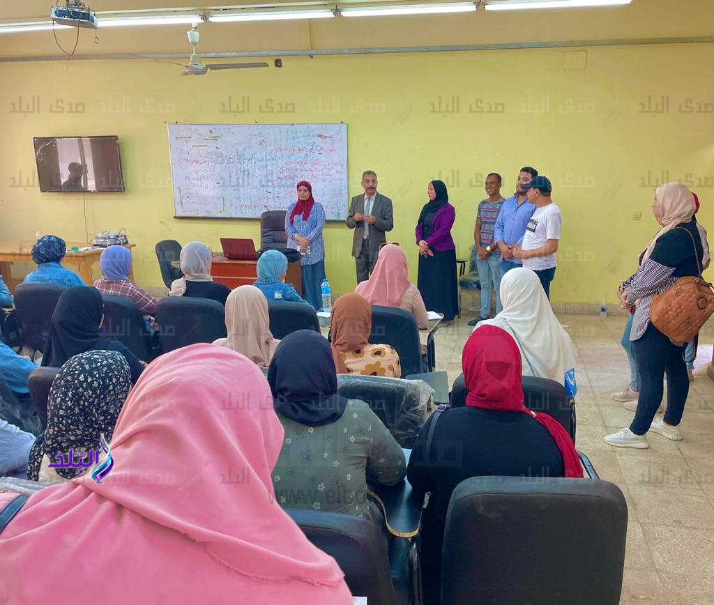 تأهيل الطلاب والطالبات للالتحاق بالمشروع القومي لمحو الأمية