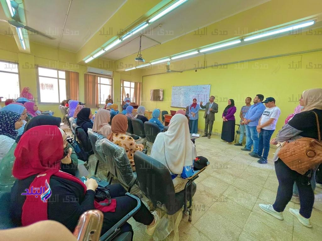 تأهيل الطلاب والطالبات للالتحاق بالمشروع القومي لمحو الأمية