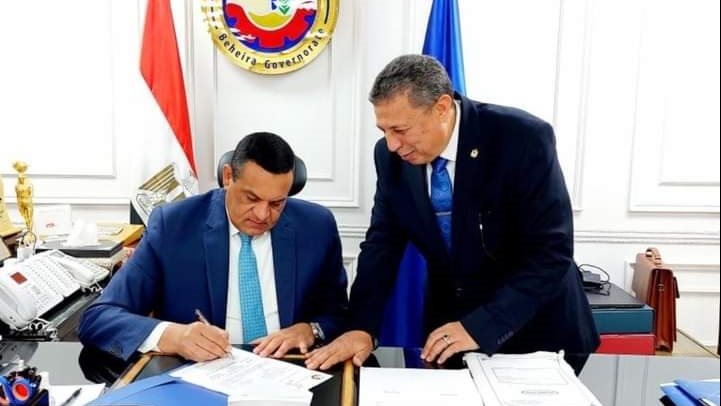 محافظ البحيرة