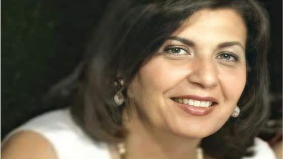 زينب عزيز