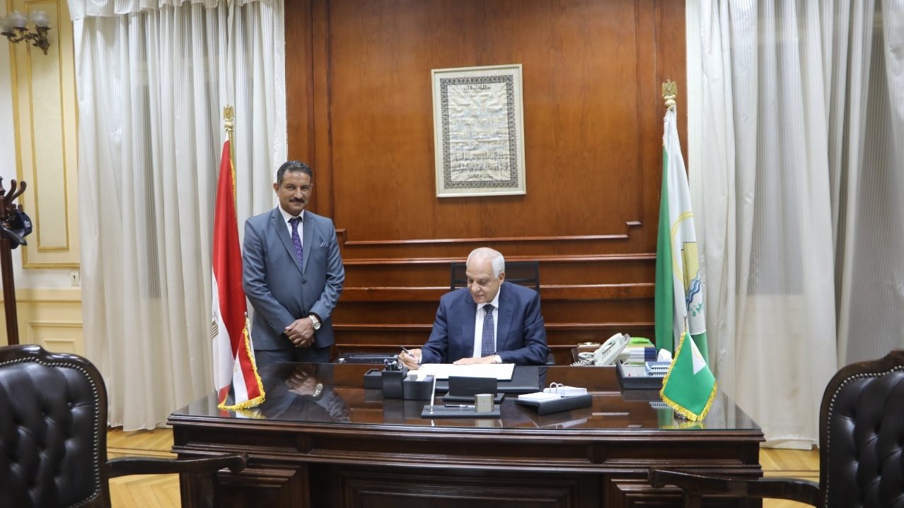 محافظ الجيزة 