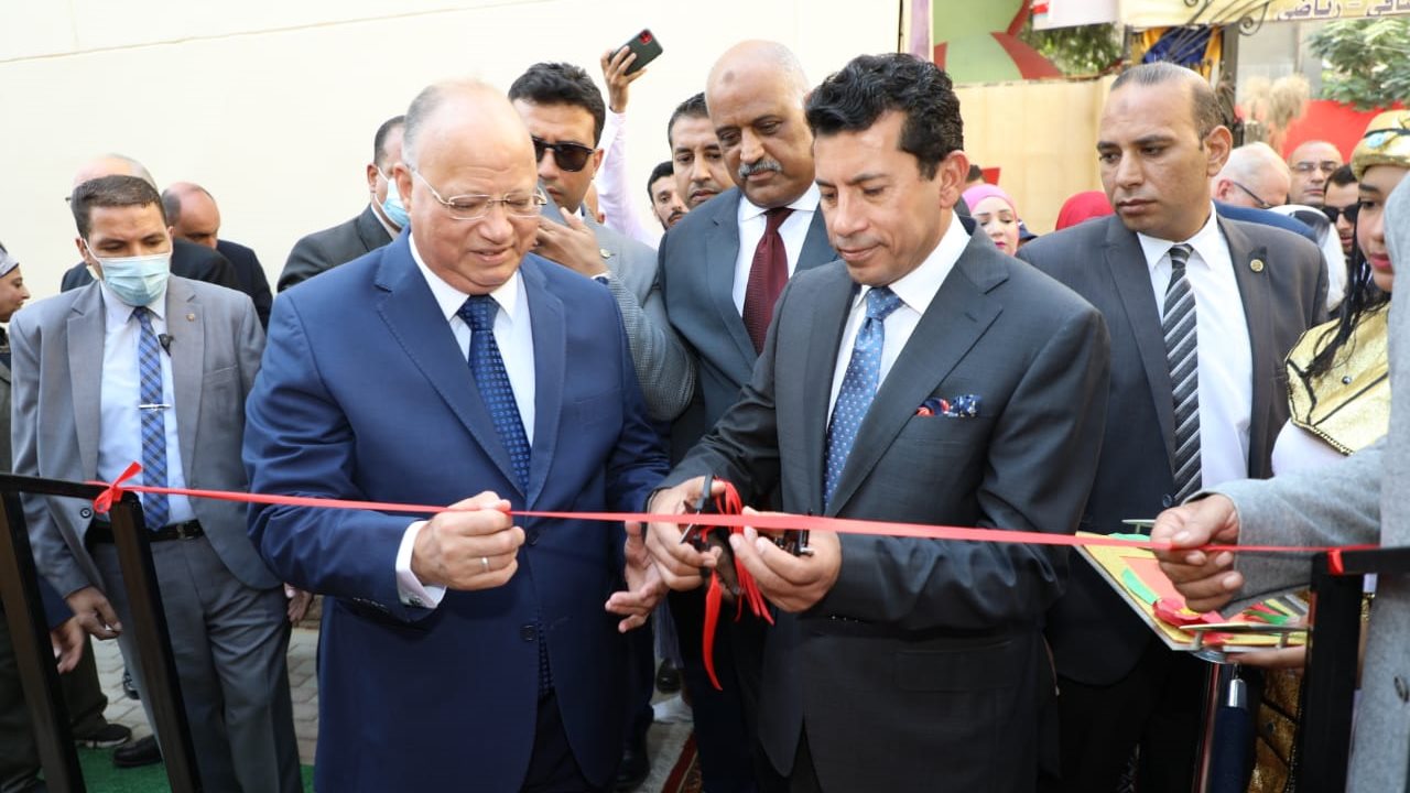محافظ القاهرة خلال الافتتاح