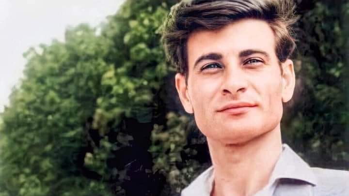 الشاعر محمود درويش 