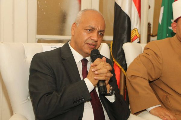 مصطفى بكري