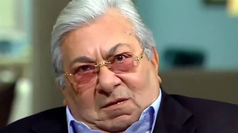 فاروق فلوكس: أكتب مذكراتي بعنوان 