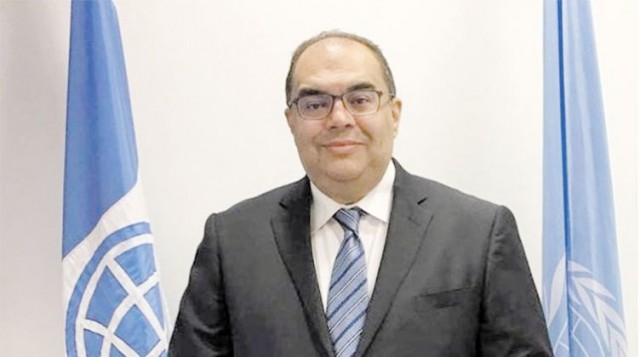 الدكتور محمود محيي الدين رائد المناخ