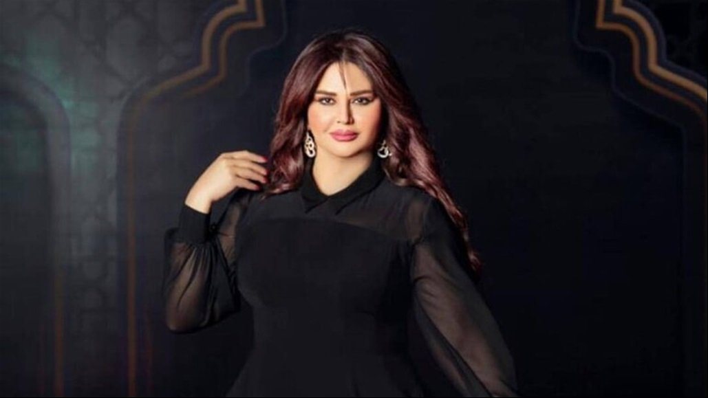 الفنانة العراقية إيناس طالب