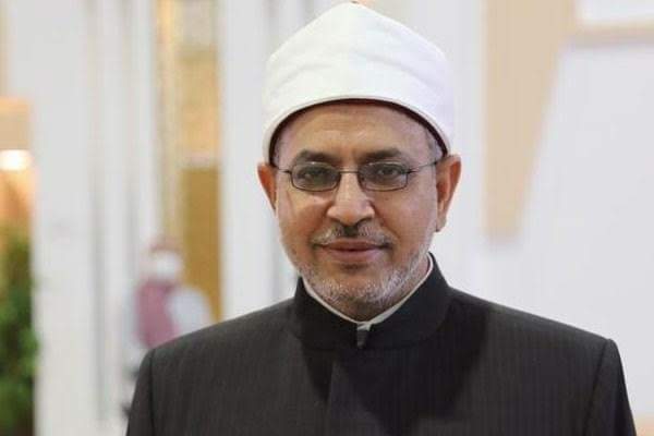 الدكتور سلامة داوود 