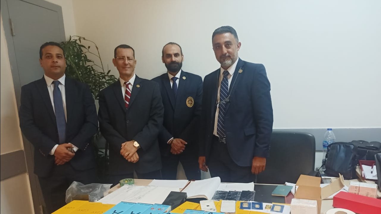 جمارك مطار القاهرة 
