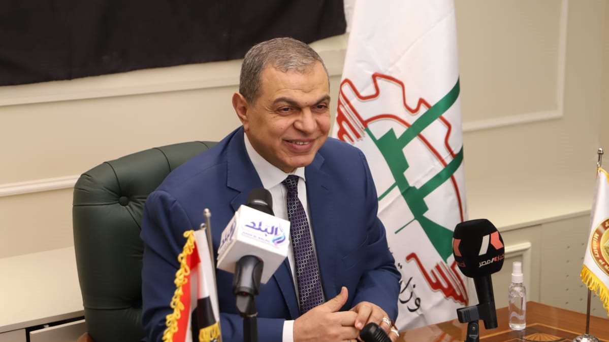 محمد سعفان وزير القوى العاملة