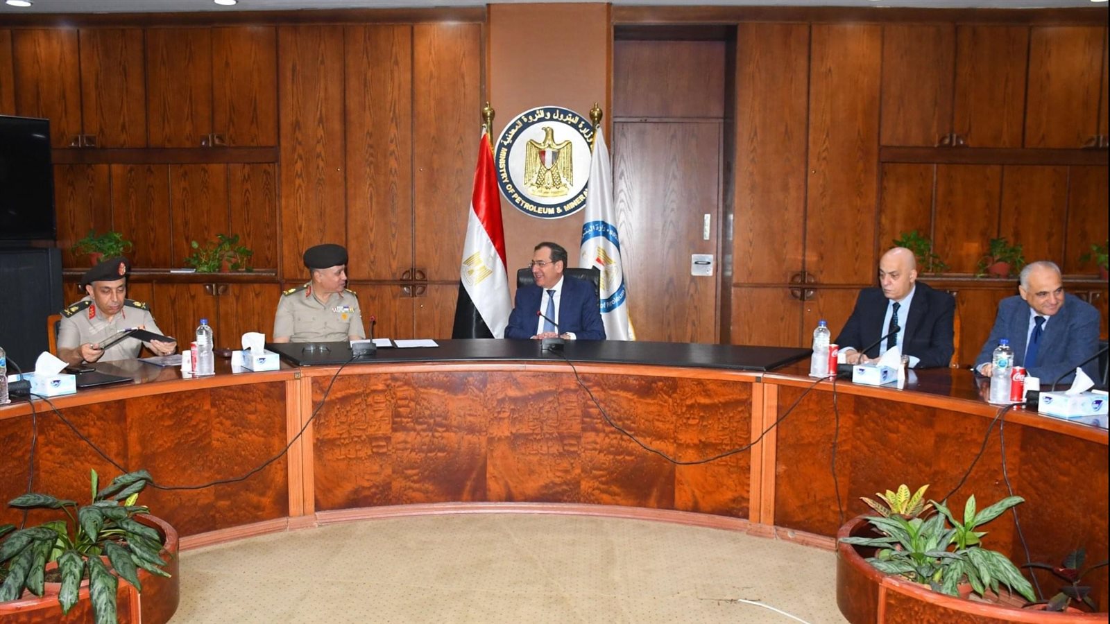 بروتوكول تعاون بين القوات المسلحة ووزارة البترول