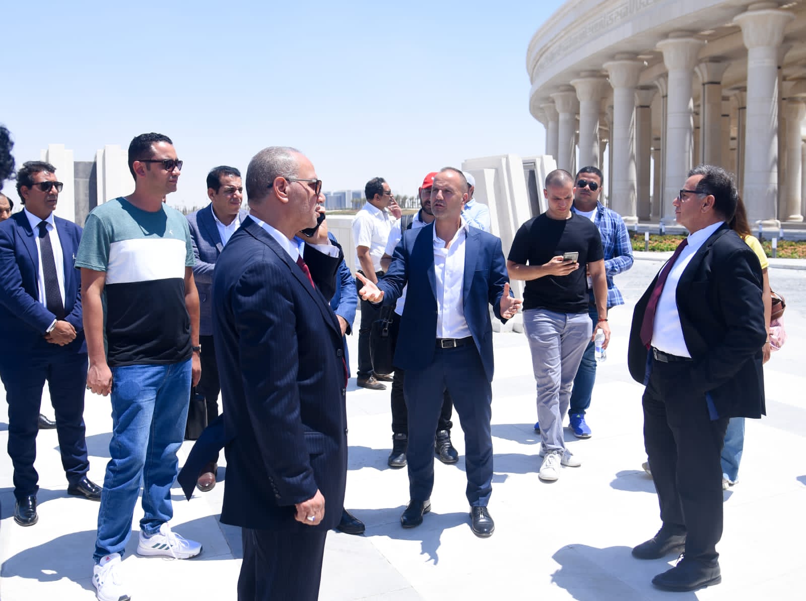 جانب من الجولة