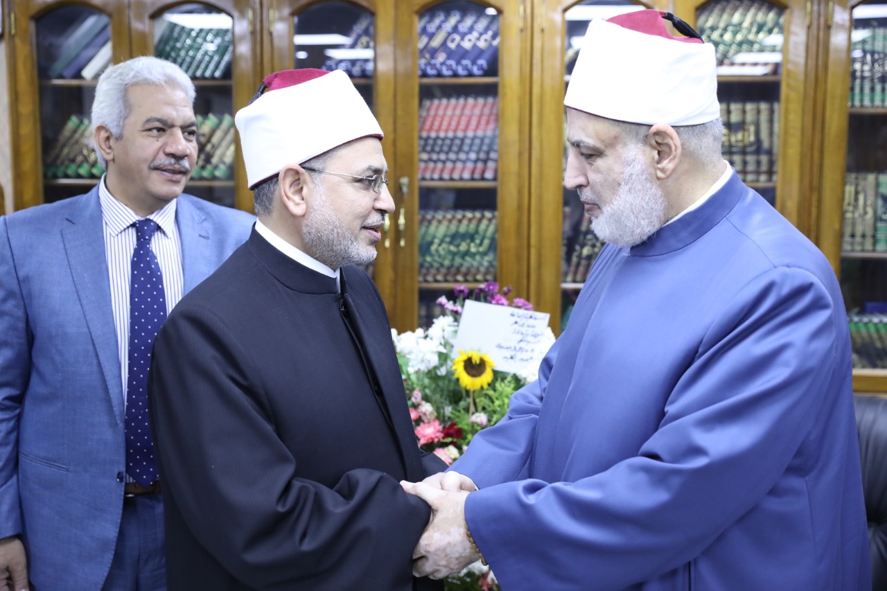 الدكتور سلامة داود