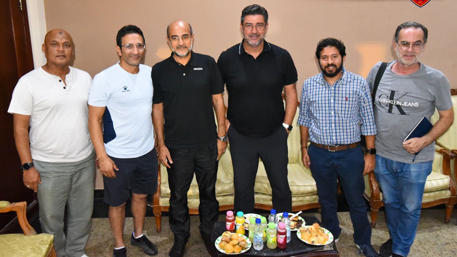 فيتوريا مع سيراميكا كليوباترا 