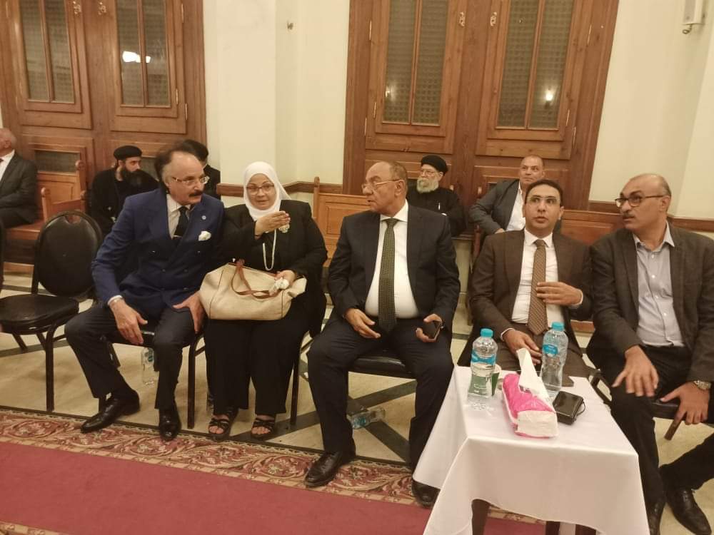 received_369523492027960