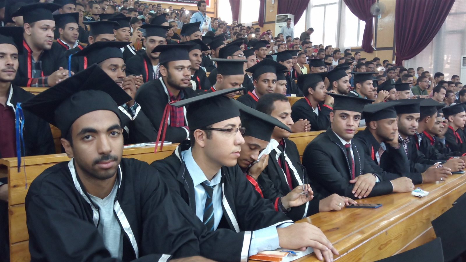 خريجي جامعة الأزهر