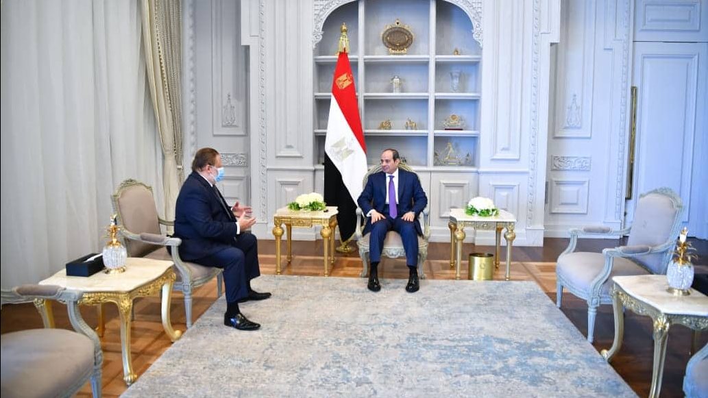 الرئيس السيسي وحسن عبد الله 