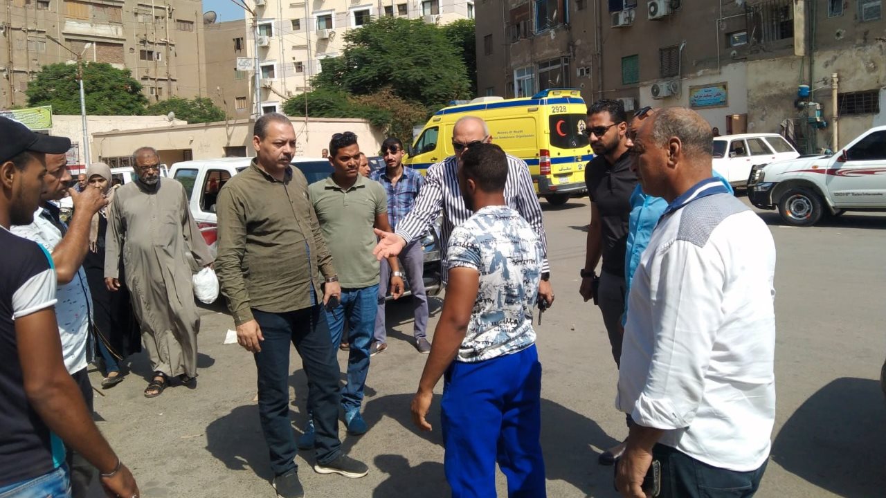 حملة نظافة وإزالة اشغالات بحي شرق مدينة أسيوط 