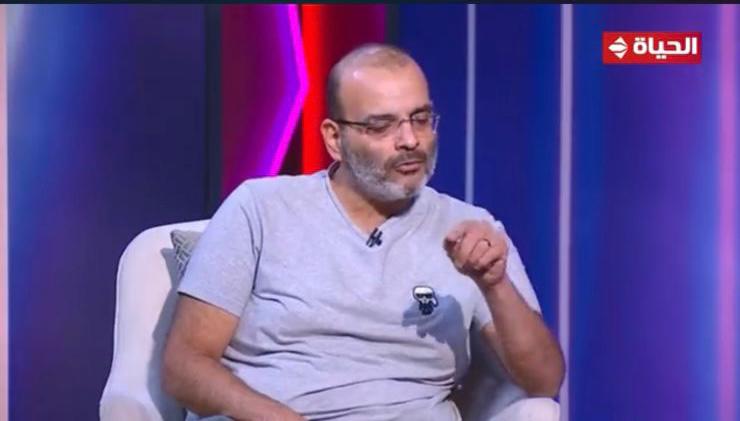 أيمن بهجت قمر 