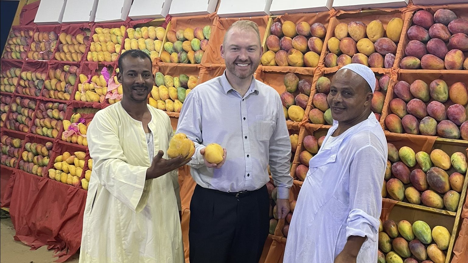 سفير نيوزيلندا من مهرجان المانجو