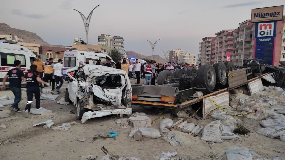 تركيا .. ارتفاع حصيلة ضحايا حادث الدهس المروع تركيا .. ارتفاع حصيلة ضحايا حادث الدهس المروع