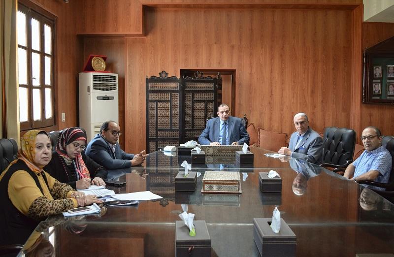 رئيس جامعة بني سويف 