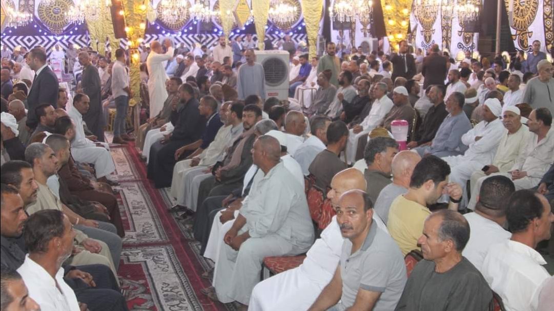 اقبال شعبى كبير لتقديم واجب العزاء